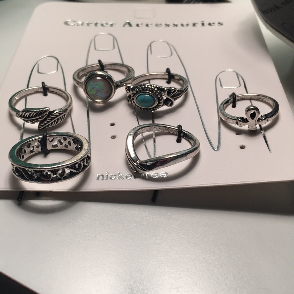 Ring Set (nickel free) and only tried on once!